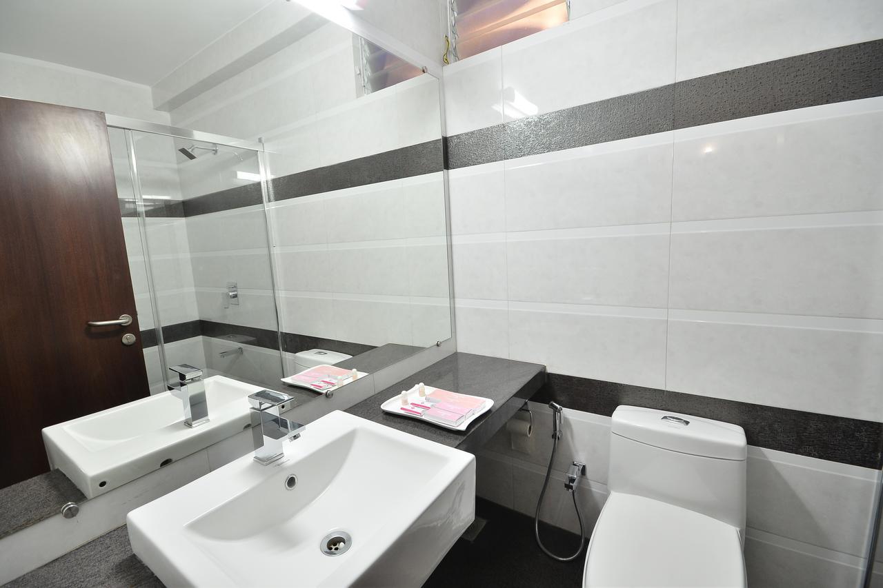 Hotel The Sentosa Rajkot Ngoại thất bức ảnh